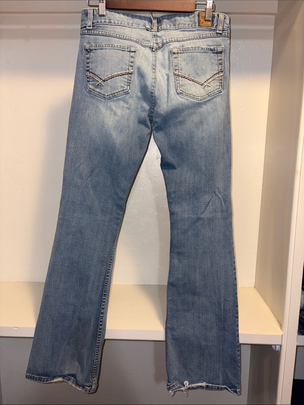 BKE Wonans Bootcut Jeans in Light Wash Blue